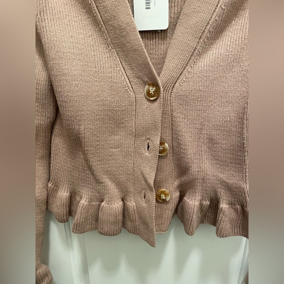 NWT TCEC Tan Ruffle Long Sleeve Crop Cardigan Sweater - Picture 4 of 5